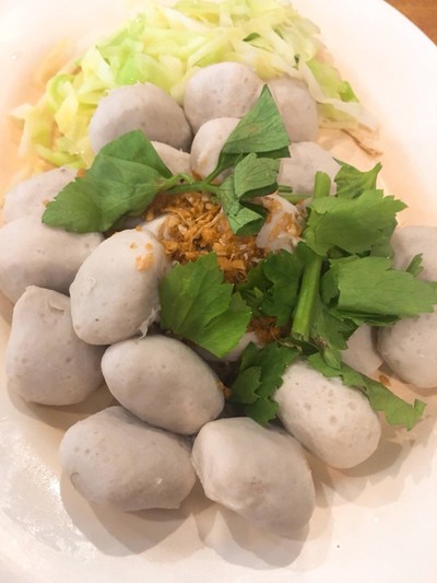 ลูกชิ้นลวก
