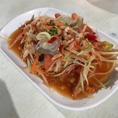 ส้มตำไทยกุ้งสด