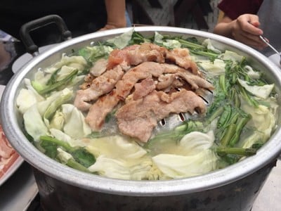 สองพี่น้องหมูย่างเกาหลี (SONG PHI NONG KOREAN BARBEQUE) สองพี่น้องหมูย่างเกาหลี (SONG PHI NONG KOREAN BARBEQUE)