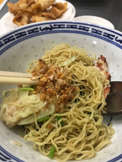 บะหมี่เกี๊ยวข้อปู