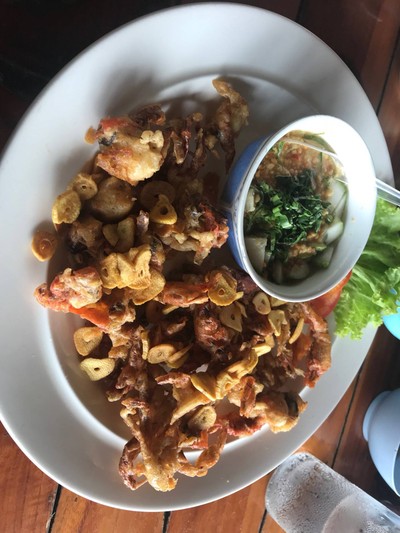 ปูนิ่มทอดกระเทียม