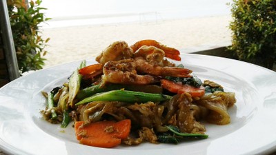 ก๋วยเตี๋ยวผัดซีอิ้วกุ้ง