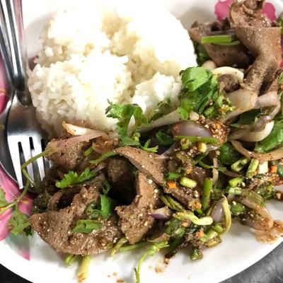 กิ่งผกาคอหมูย่าง