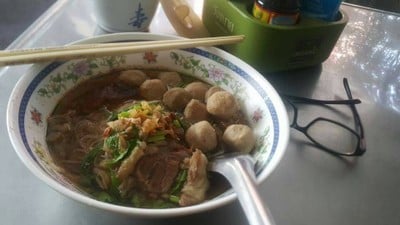 เส้นเล็กเนื้อตุ๋น เอ็นต๋น ลูกชิ้นเนื้อ