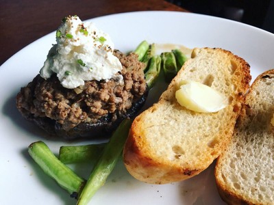 วิธีทำ Stuffed Portobello Mushroom  เห็ดยัดไส้เนื้อสับ