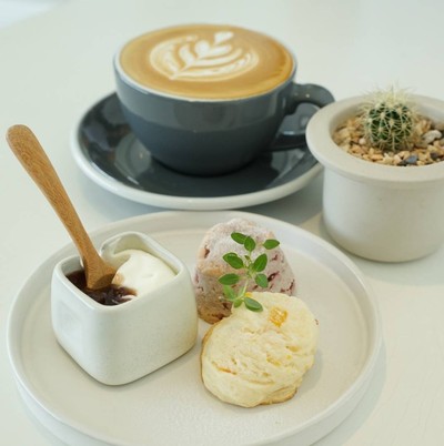 AMPERSAND COFFEESTAND & DESIGN เดอะบล๊อค ราชพฤกษ์ AMPERSAND COFFEESTAND & DESIGN เดอะบล๊อค ราชพฤกษ์