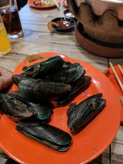 อาหาร หรือ เครื่องดื่ม