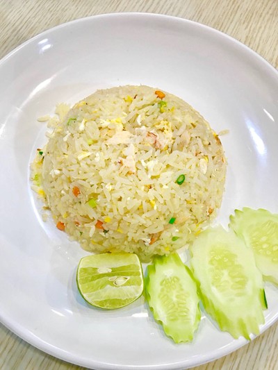 ข้าวผัดกุ้ง-ฟรีน้ำซุป!