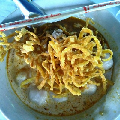 ข้าวซอยลูกชิ้น+หมูสับ