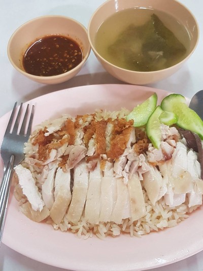 อาหาร หรือ เครื่องดื่ม