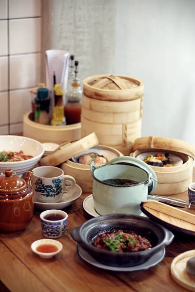 Jong dimsum (จง ติ่มซำ) Jong dimsum (จง ติ่มซำ)
