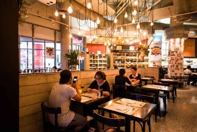 บรรยากาศ Wine Connection Mega Bangna