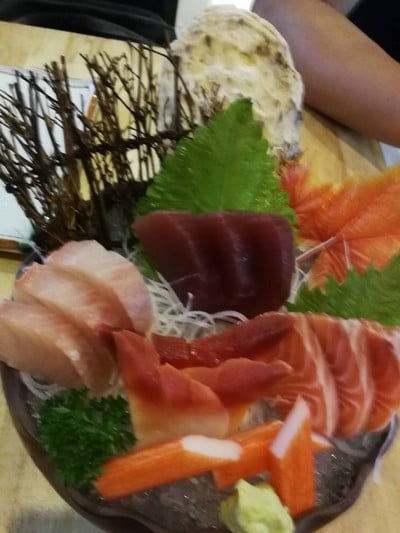 อาหาร หรือ เครื่องดื่ม