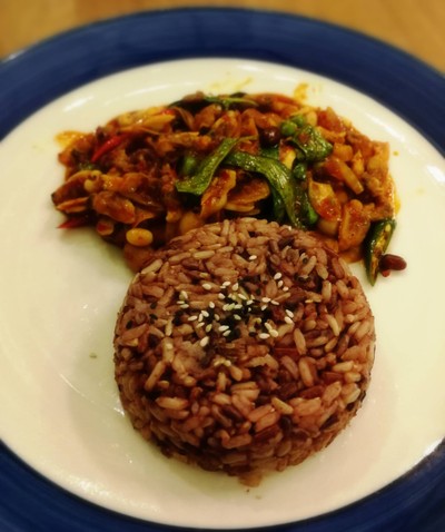 ข้าวหอยลายผัดนัวน้ำพริกเผา