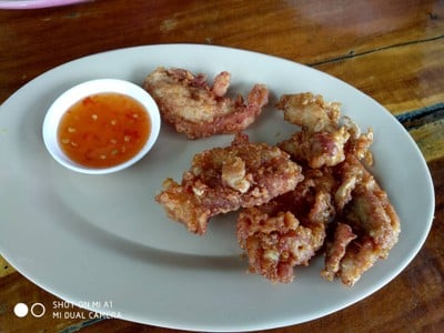 ขนมจีนจี้ลิ่ว (Kanom Jeen Jee Leaw) ขนมจีนจี้ลิ่ว (Kanom Jeen Jee Leaw)