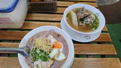 โจ๊กรวมหมู ปลาเก๋า ใส่ไข่ ใส่เครื่องใน