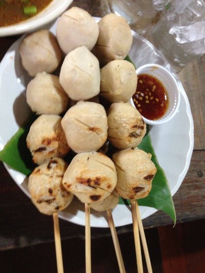 ลูกชิ้นปิ้ง