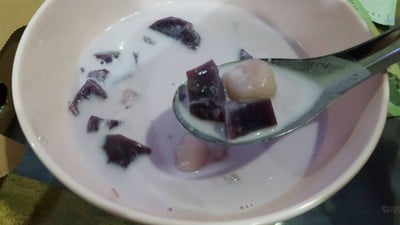 บัวลอยมันม่วง