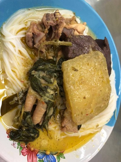 ขนมจีนเขียวหวานไก่