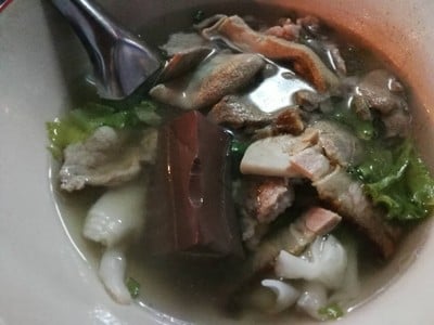 อาหาร หรือ เครื่องดื่ม