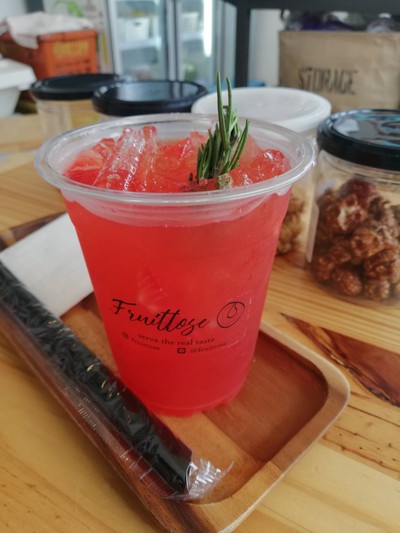 อาหาร หรือ เครื่องดื่ม