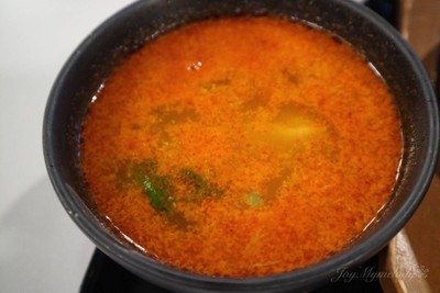 ซุปเกี๊ยวซ่าต้มยำ