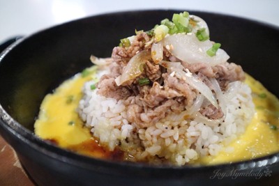 Beef Teppan Itameshi ข้าวหน้าเนื้อสไลด์กระทะร้อน