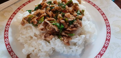 ข้าวกระเพราหมู