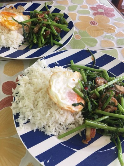 ผักพักบุ้งไข่ดาว