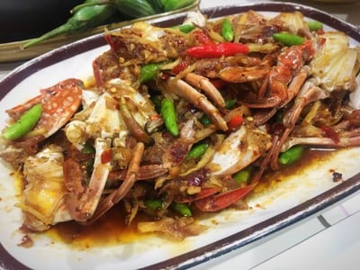 ปูม้าผัดพริกขี้หนูสวน