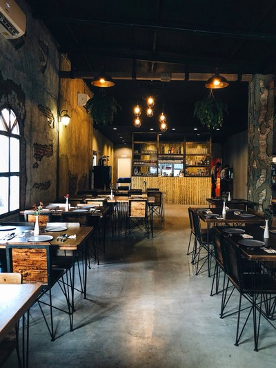 บรรยากาศ COAL Bistro ฉิมพลี
