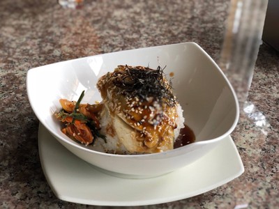 ข้าวหน้าปลาซาบะเทอริยากิ