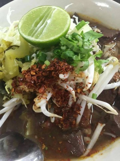 ขนมจีนน้ำเงี้ยว