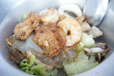 เมนูของร้าน ก๋วยเตี๋ยวผัดงี่เง่า เจ๊เบญโอเดี้ยน