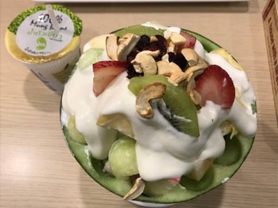 เมนูของร้าน Jones' Salad Silom Road