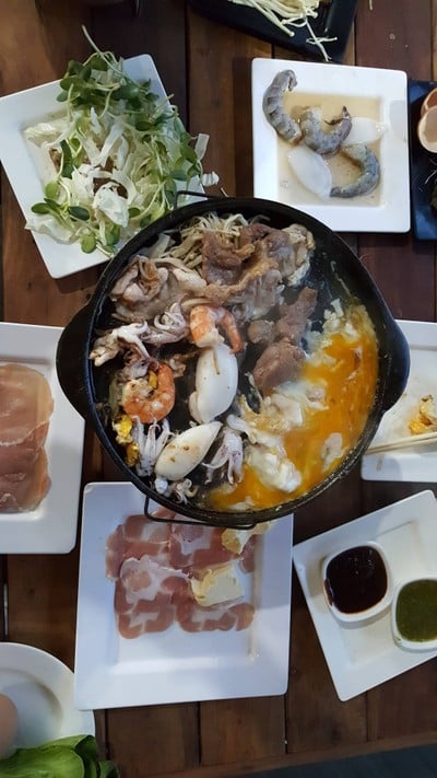 หมู กุ้ง ไข่ คลุกเนย