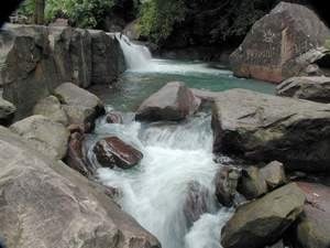 น้ำตกส้มป่อย