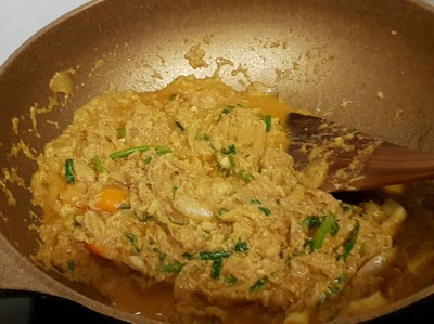 วิธีทำ ปูผัดผงกะหรี่ 🦀