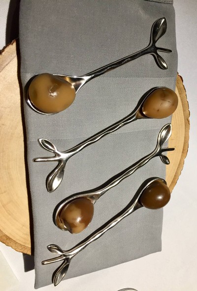 ไข่นกกระทาหมักใบชาอูหลง