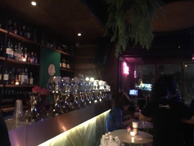 บรรยากาศ The Cassette Music Bar Ekamai