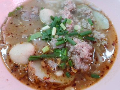 ก๋วยเตี๋ยวหมูต้มยำ