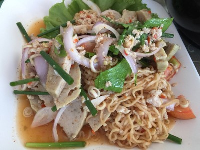 VT แหนมเนือง & อาหารตามสั่ง เซฟวัน