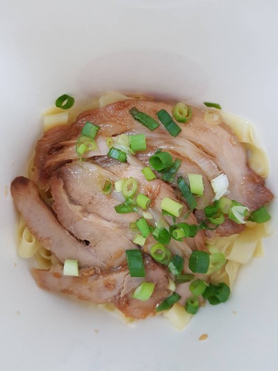 บะหมี่แห้งหมูตุ๋น ไซส์ M