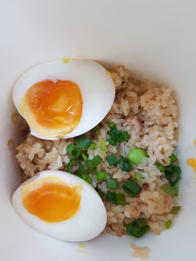 ข้าวผัดหมูชาชู