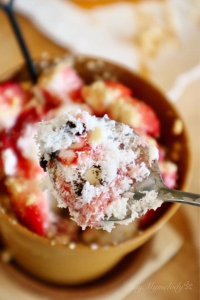 Strawberry Crumble White Chocolate Gardenhouse Pot