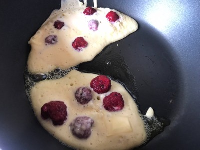 วิธีทำ Raspberry White Chocolate Pancake 