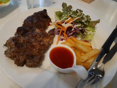 สเต็กบ้านเพื่อน