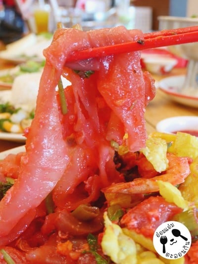 เย็นตาโฟผัดแห้ง