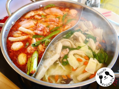 น้ำซุปต้มยำเย็นตาโฟ + น้ำซุปต้นตำรับ