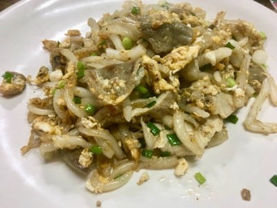 เกี่ยมอี๋คั่วไส้หมูก้อน